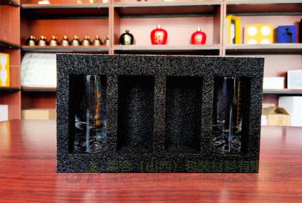 供應(yīng)山西祁縣珍珠棉集合包裝免費(fèi)設(shè)計(jì)打樣玻璃器皿珍珠棉托盤(pán)