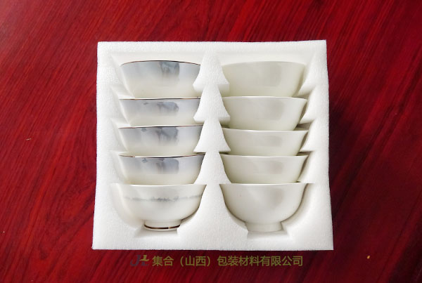 懷仁EPE珍珠棉內(nèi)襯山西珍珠棉包裝廠專業(yè)生產(chǎn)EPE珍珠棉包裝內(nèi)襯