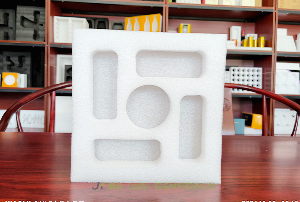 集合包裝抗震緩沖防潮EPE 珍珠棉異形內(nèi)襯，量身定制保護您的產(chǎn)品