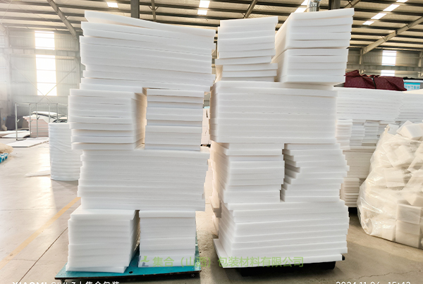 包頭珍珠棉板材定制廠家-太原珍珠棉廠專業(yè)生產(chǎn)珍珠棉板材、高密度珍珠棉板材、黑色珍珠棉板材可靠好品質(zhì)