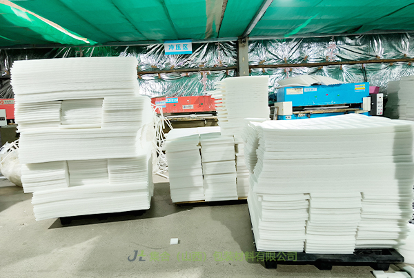 珍珠棉板, 珍珠棉板材, 高密度珍珠棉板材, 黑色珍珠棉板材, 白色珍珠棉板材, 復合珍珠棉板材, 新鄉(xiāng)珍珠棉板材定制