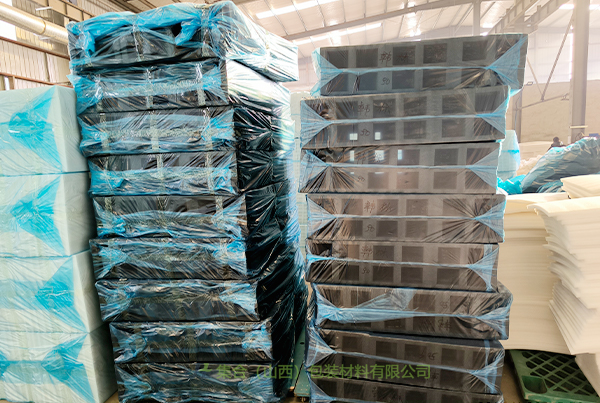 珍珠棉保溫板, EPE珍珠棉酒托, EPE盒, EPE珍珠棉片, 珍珠棉片, 珍珠棉飲料包裝, 供應(yīng)大寧珍珠棉EPE