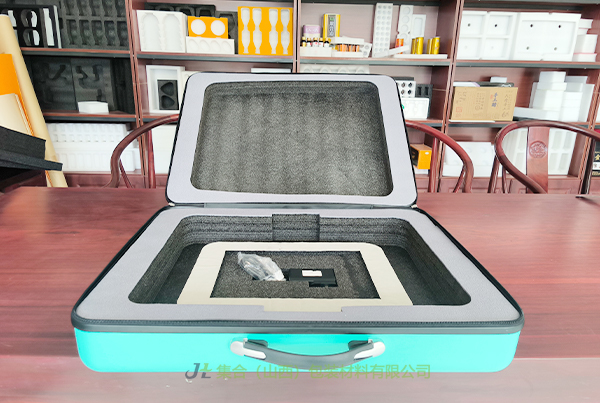 上黨區(qū)珍珠棉盒-珍珠棉廠家專(zhuān)業(yè)生產(chǎn)珍珠棉禮盒內(nèi)襯、EPE珍珠棉盒、EPE珍珠棉禮盒內(nèi)襯廠價(jià)直出貨