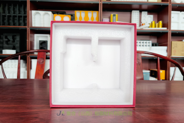 萬(wàn)柏林珍珠棉盒-珍珠棉源頭生產(chǎn)廠家專(zhuān)業(yè)生產(chǎn)珍珠棉禮盒內(nèi)襯、EPE盒、EPE珍珠棉盒高性?xún)r(jià)比