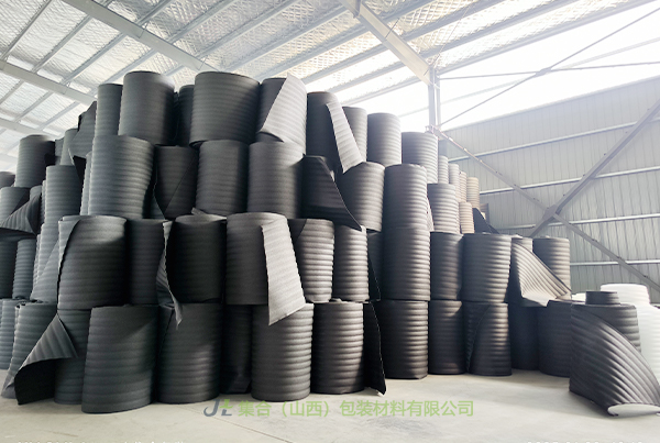 芮城珍珠棉卷材-太原珍珠棉廠專業(yè)生產(chǎn)EPE卷棉、EPE珍珠棉卷棉、珍珠棉大棚保溫卷棉品質(zhì)有保證