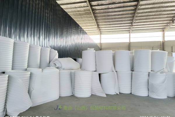 中陽珍珠棉卷材-珍珠棉廠家專業(yè)生產(chǎn)珍珠棉卷棉、珍珠棉保溫卷棉、珍珠棉大棚保溫卷棉實(shí)惠好選擇