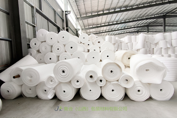 潞城區(qū)珍珠棉卷材-珍珠棉源頭生產(chǎn)廠家專業(yè)生產(chǎn)珍珠棉卷棉、EPE卷棉、珍珠棉大棚保溫卷棉物美價(jià)廉