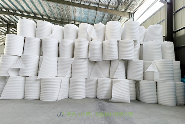 榆次珍珠棉卷材-珍珠棉廠家專業(yè)生產(chǎn)珍珠棉卷棉、EPE卷棉、珍珠棉大棚保溫卷棉品質(zhì)無(wú)憂