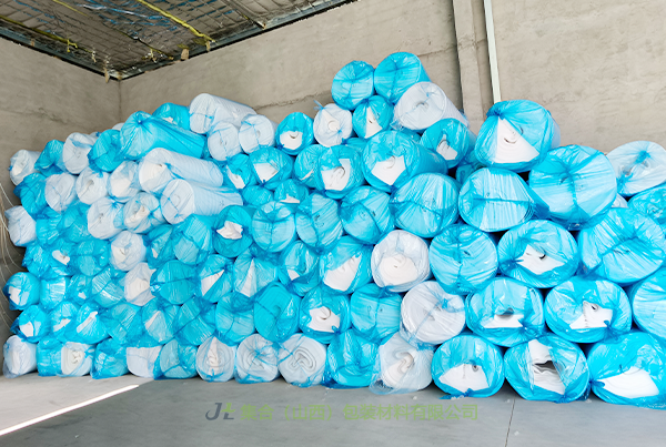 交城珍珠棉卷材-山西珍珠棉廠專業(yè)生產(chǎn)EPE卷棉、EPE珍珠棉卷棉、珍珠棉大棚保溫卷棉原廠直銷貨