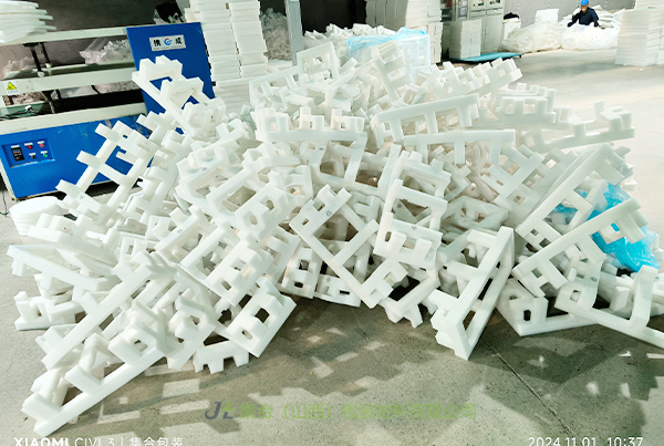 礦區(qū)珍珠棉支架-山西珍珠棉廠家專業(yè)生產(chǎn)珍珠棉支架、EPE珍珠棉支架、電腦珍珠棉支架原廠直銷貨